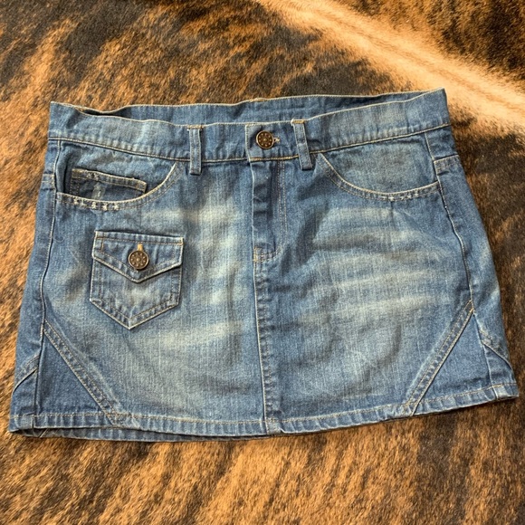 cattlelac blues Dresses & Skirts - Cattlelac blues size medium denim mini skirt with small pocket